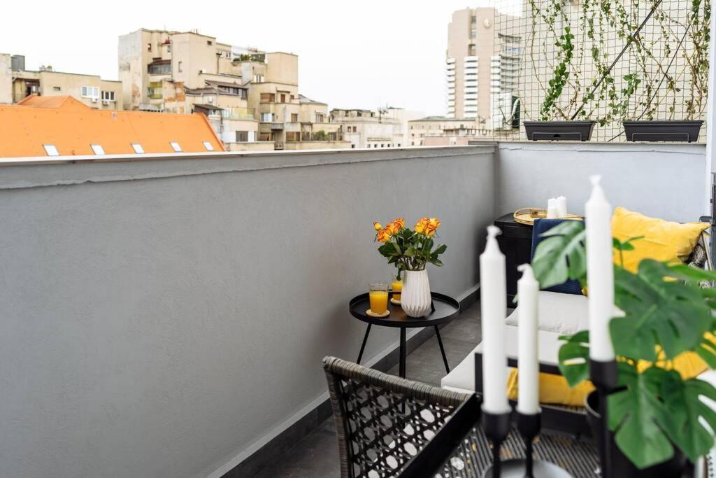 Amazing City View - Terrace+Netflix - City Center Bucureşti Exterior foto