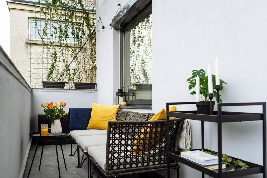 Amazing City View - Terrace+Netflix - City Center Bucureşti Exterior foto