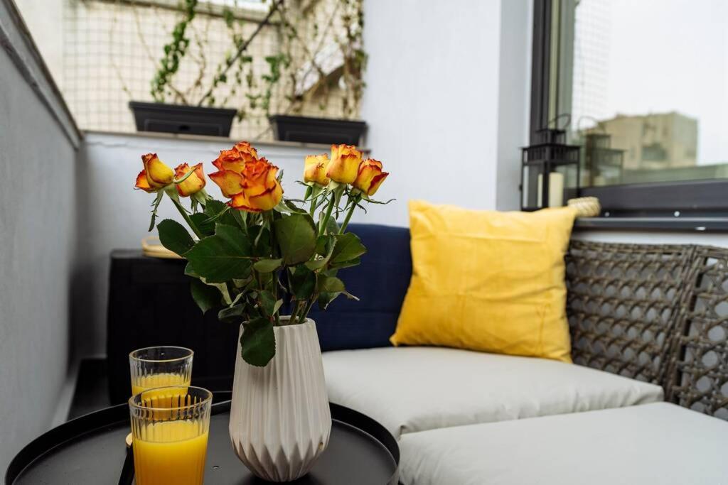 Amazing City View - Terrace+Netflix - City Center Bucureşti Exterior foto